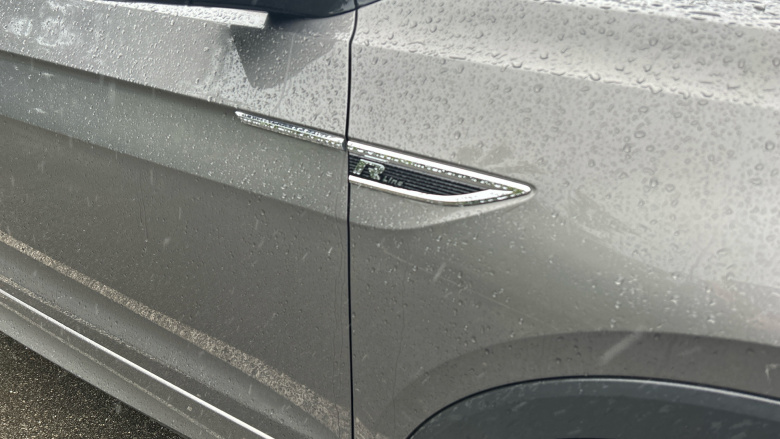 Volkswagen T-Cross 1.6 TDI R-Line 5dr DSG Diesel Estate